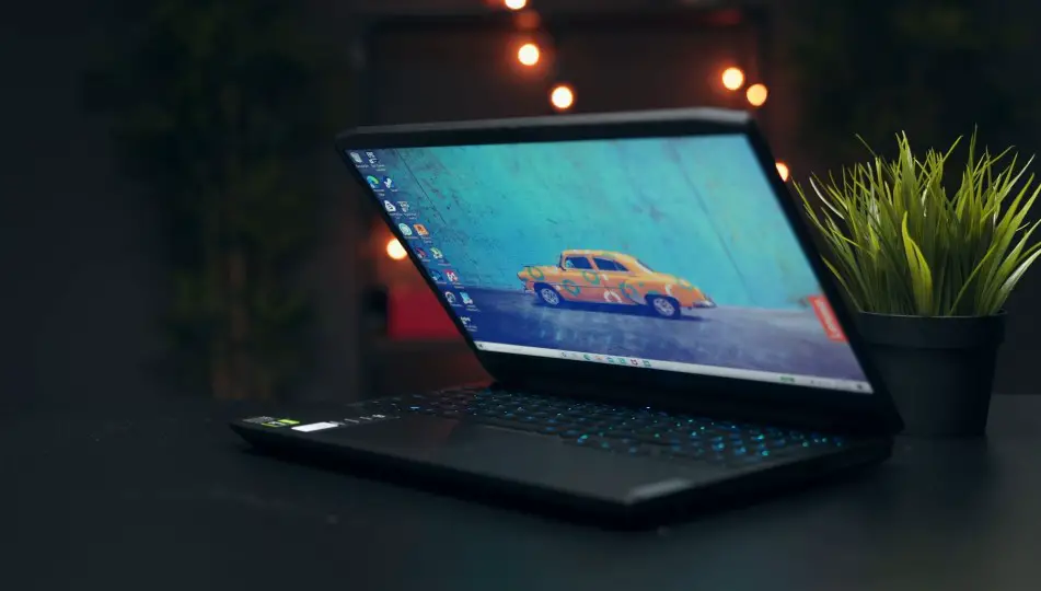 Best Laptop Under 700 Dollars